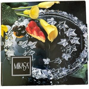 Mikasa Parisian Ivy Crystal Cake Plate